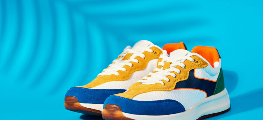 Customizacja butów: Jak nadać swoim sneakersom unikalny charakter